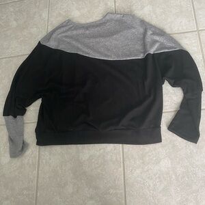 Women's Black and Gray knit